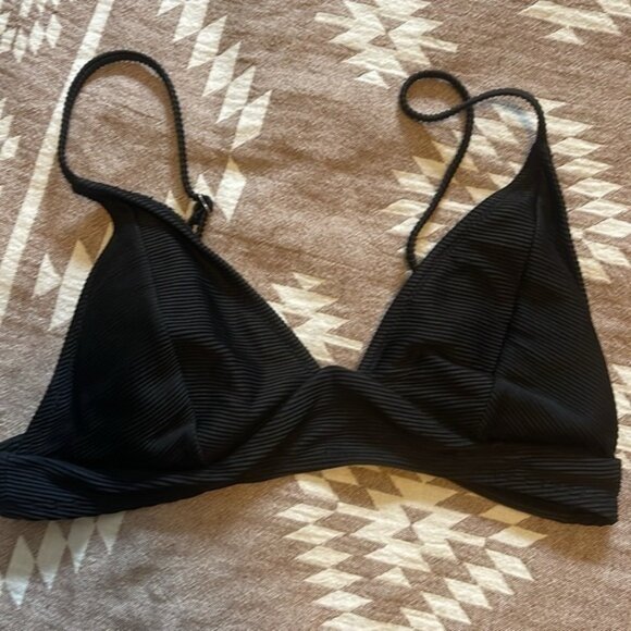 Old Navy black triangle bikini swim top - Picture 1 of 6